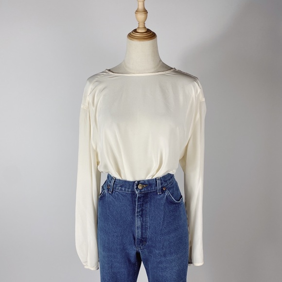 Vintage Tops - VINTAGE Silk Button Down Round Neck Long Sleeve Ivory Blouse Womens Size 14